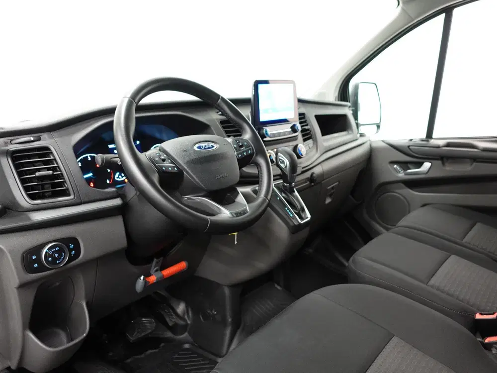 Ford Transit Custom 130pk Automaat L2H1 Trend Navi Cruise co uit 2024, foto 2