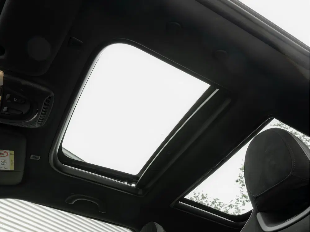 Mini Cooper S 2.0 Cooper S Rockingham GT Edition uit 2023, foto 3
