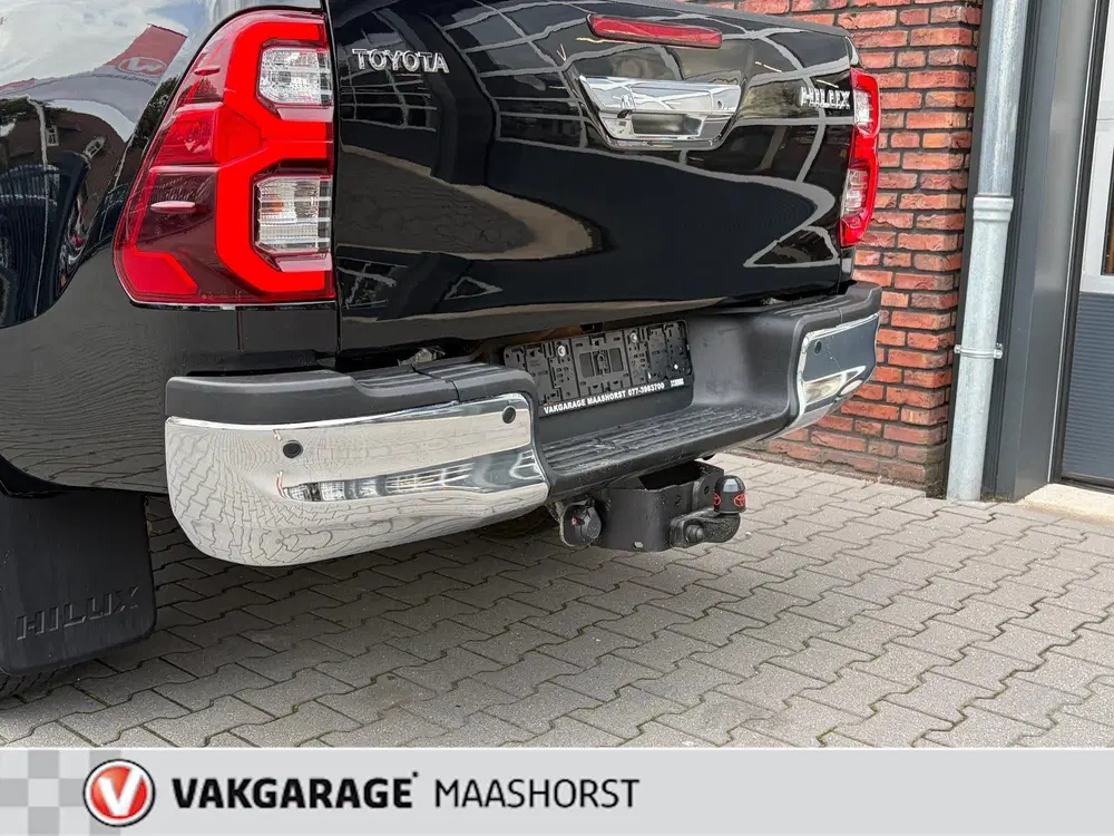 Toyota Hilux 2.8 D-4D Double Cab 4x4 Professional premi uit 2024, foto 10