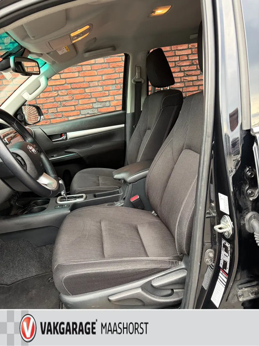 Toyota Hilux 2.8 D-4D Double Cab 4x4 Professional premi uit 2024, foto 13