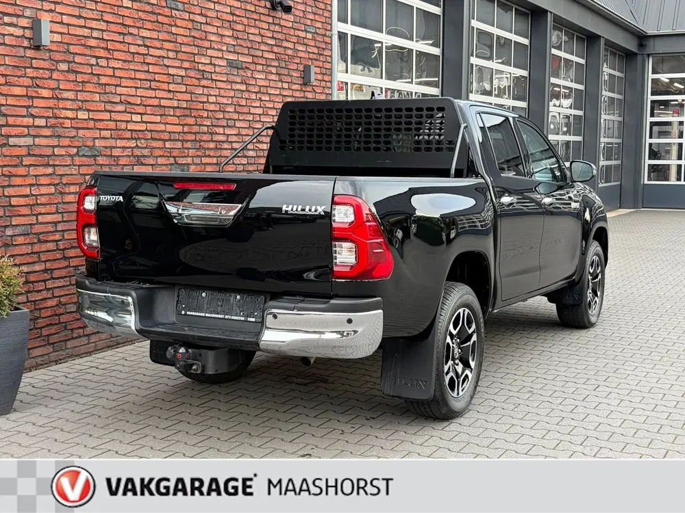 Toyota Hilux 2.8 D-4D Double Cab 4x4 Professional premi uit 2024, foto 5
