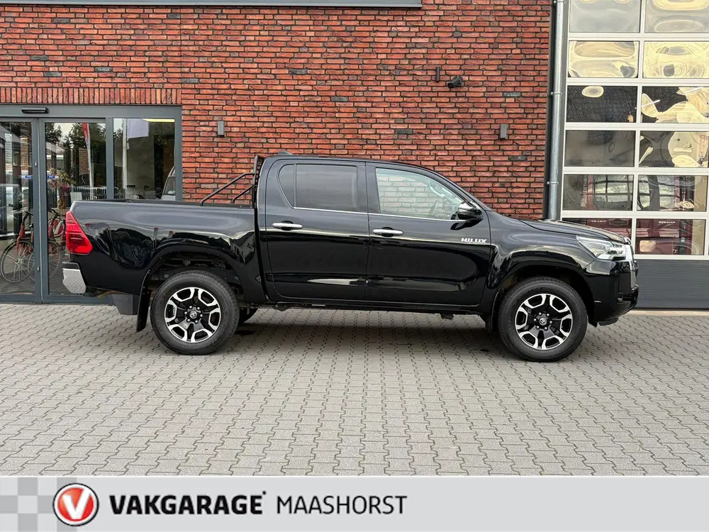 Toyota Hilux 2.8 D-4D Double Cab 4x4 Professional premi uit 2024, foto 6