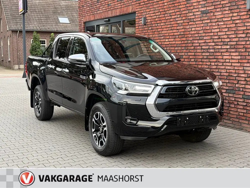 Toyota Hilux 2.8 D-4D Double Cab 4x4 Professional premi uit 2024, foto 7