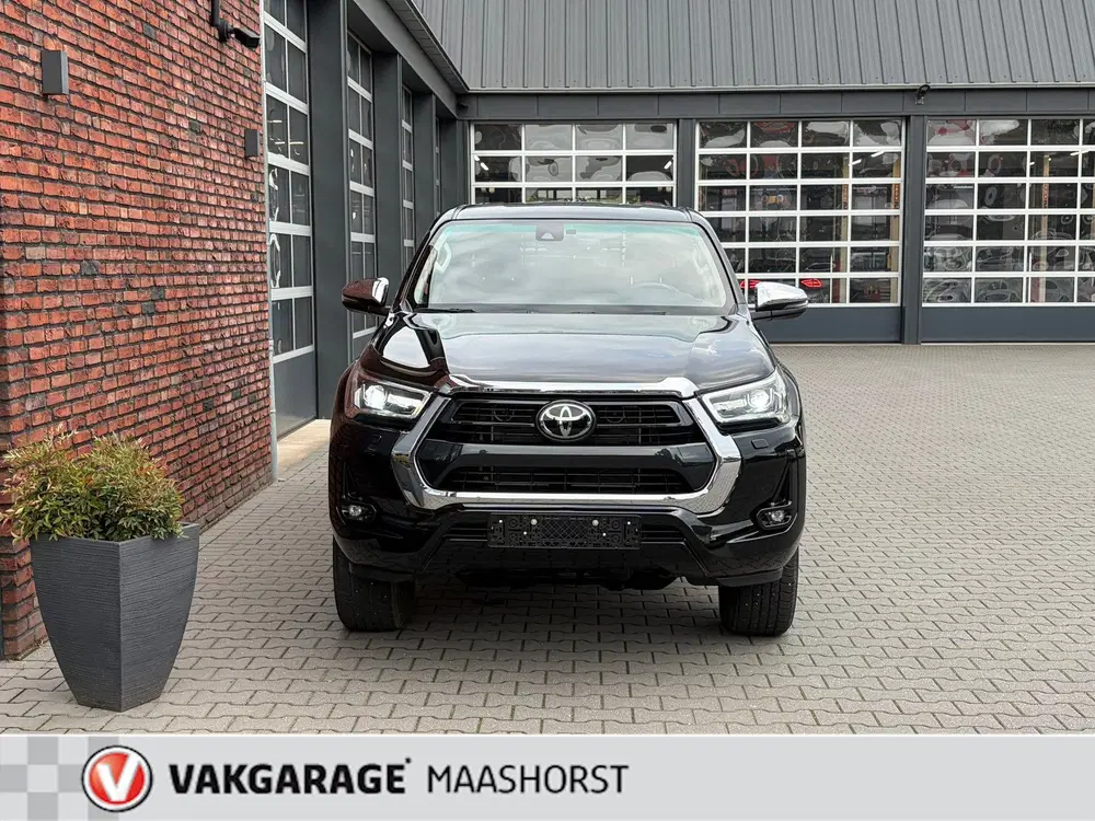 Toyota Hilux 2.8 D-4D Double Cab 4x4 Professional premi uit 2024, foto 8