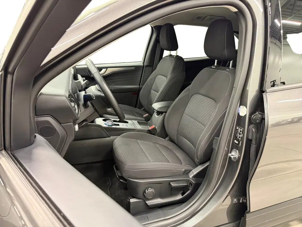 Ford Kuga 2.5 PHEV Titanium I Winterpakket I Elek. A uit 2022, foto 11
