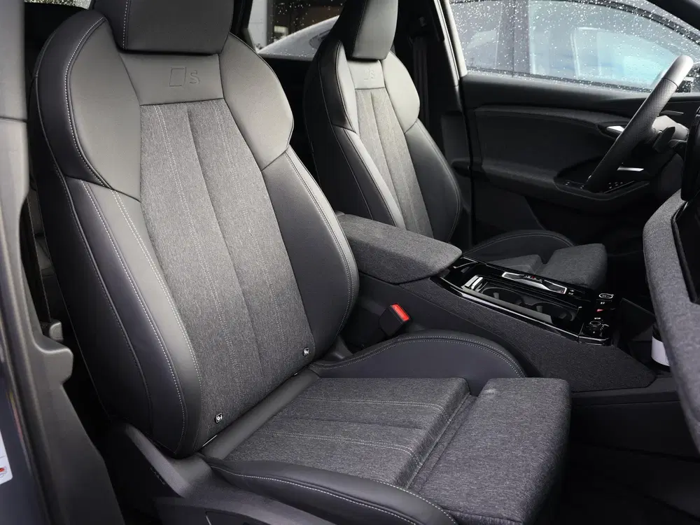 Audi Q6 e-tron Sportback S edition 83 kWh uit 2025, foto 7