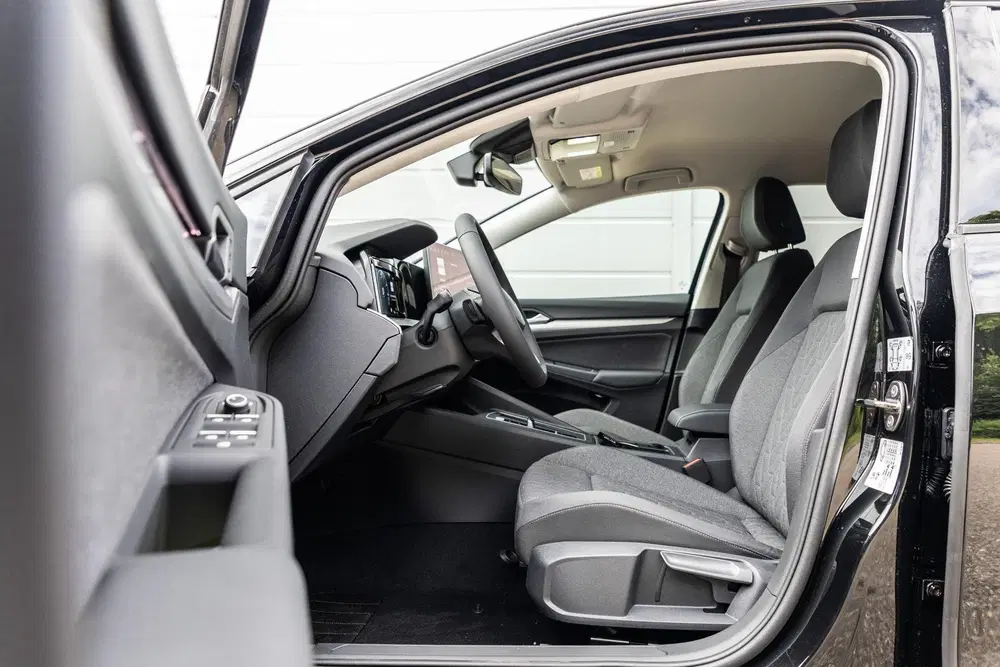 Volkswagen Golf 1.5 TSI 116pk Life Edition uit 2026, foto 14