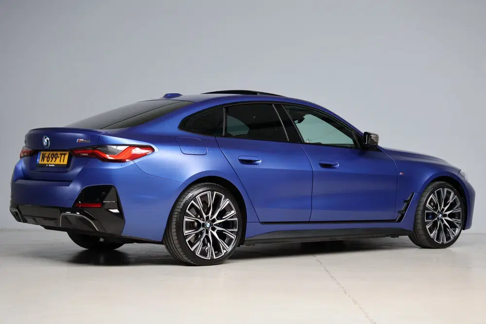 BMW i4 M50 High Executive M-sport uit 2021, foto 2