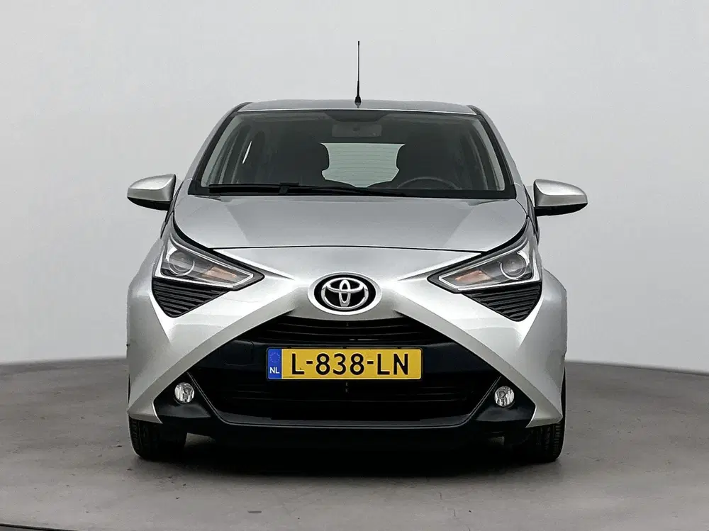 Toyota Aygo 1.0 VVT-i x-otic uit 2020, foto 5