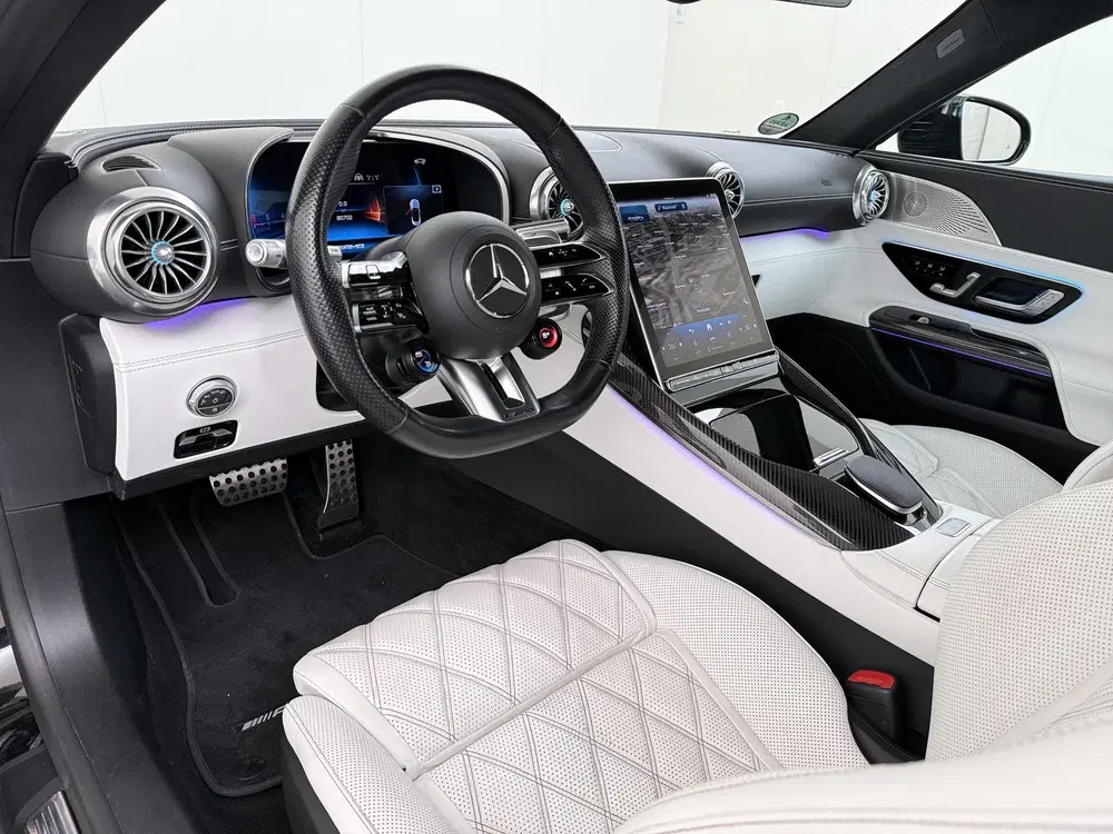Mercedes-Benz SL AMG 43 uit 2022, foto 2