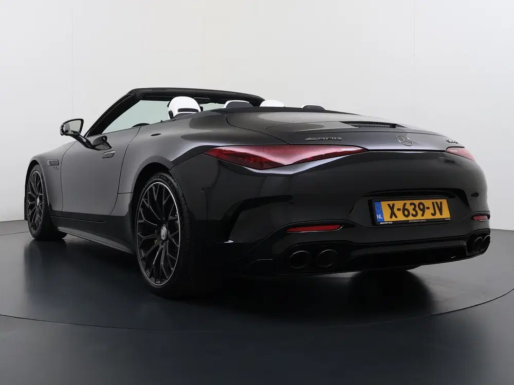 Mercedes-Benz SL AMG 43 uit 2022, foto 5