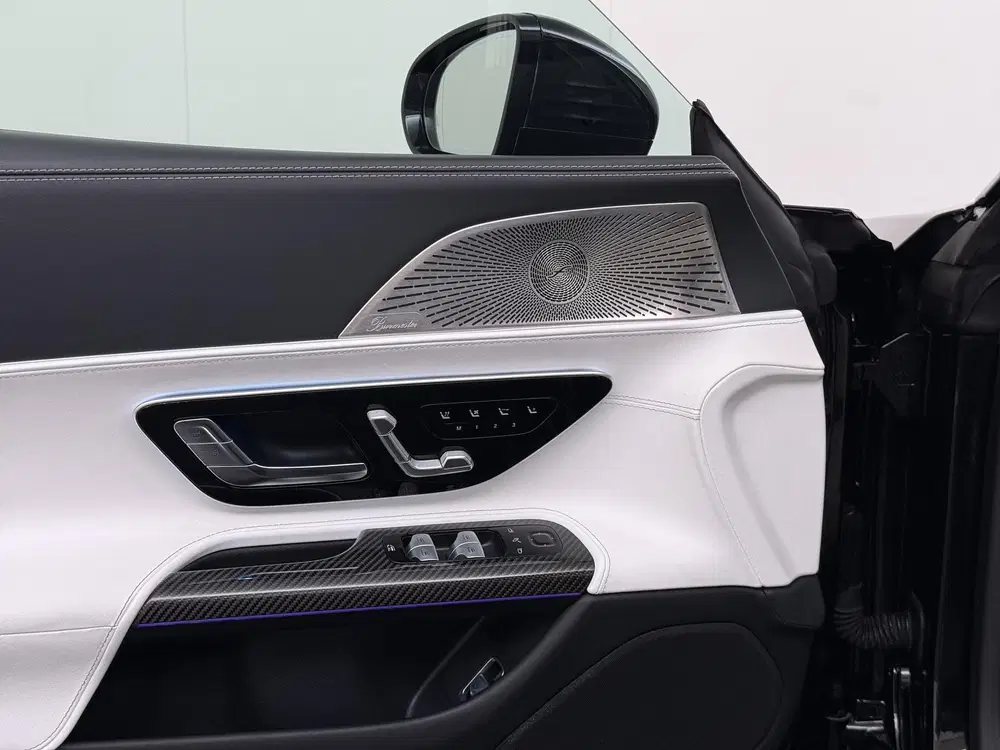 Mercedes-Benz SL AMG 43 uit 2022, foto 8