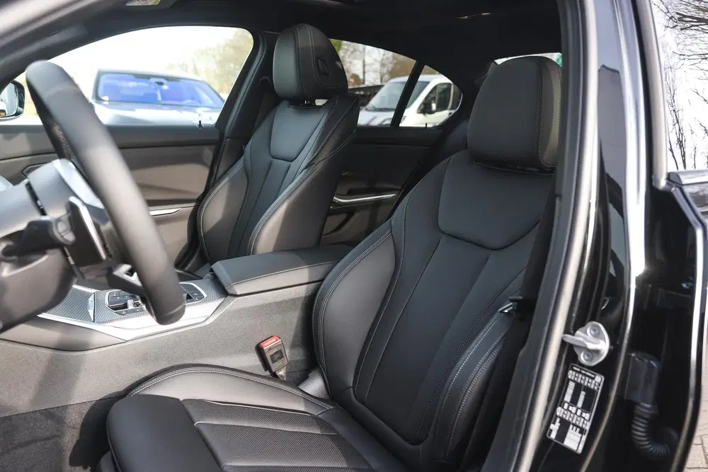 BMW 3-serie 320i M Sport Automaat uit 2026, foto 11