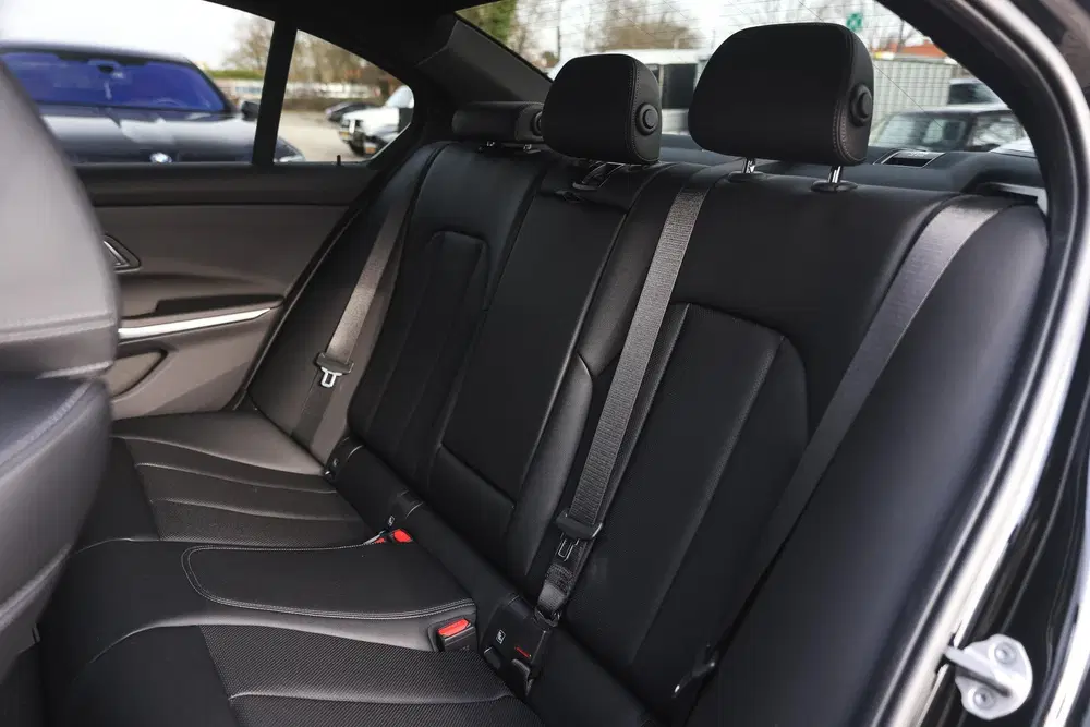 BMW 3-serie 320i M Sport Automaat uit 2026, foto 12