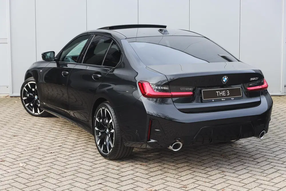 BMW 3-serie 320i M Sport Automaat uit 2026, foto 2