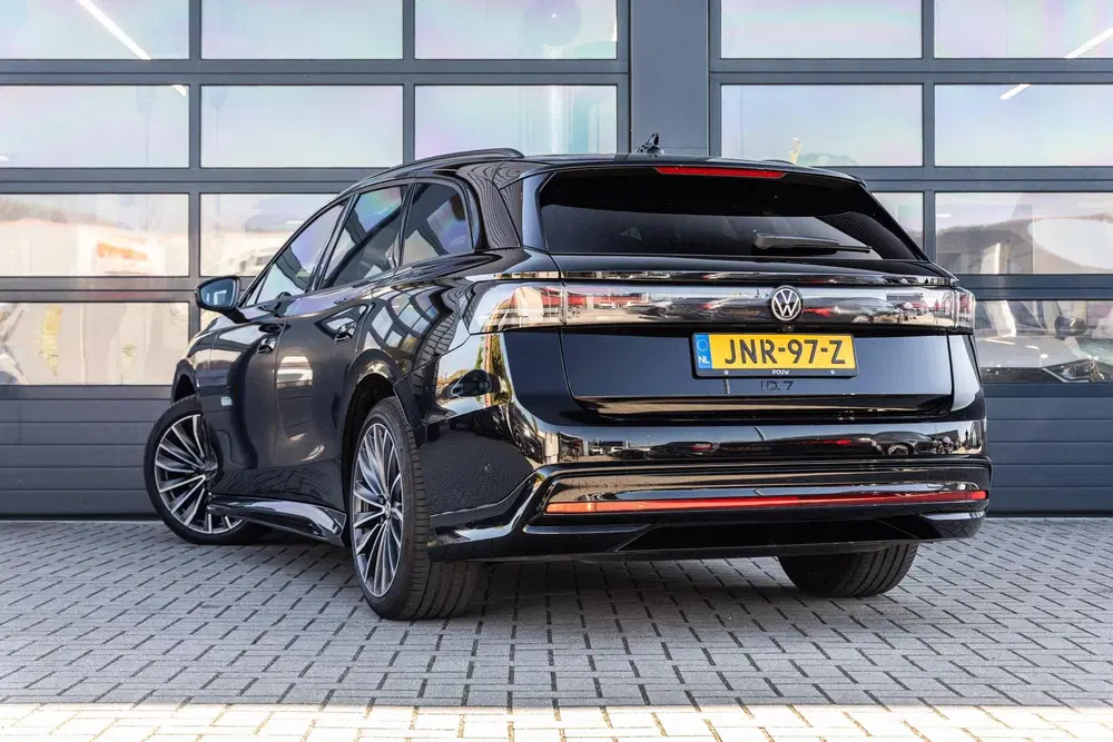 Volkswagen ID.7 Limited Edition 286pk 77 kWh uit 2025, foto 11