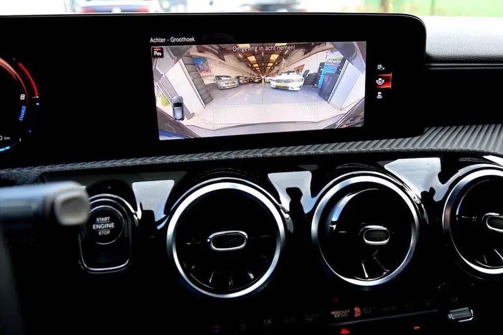 Mercedes-Benz A-Klasse 250 e AMG LED uit 2020, foto 5
