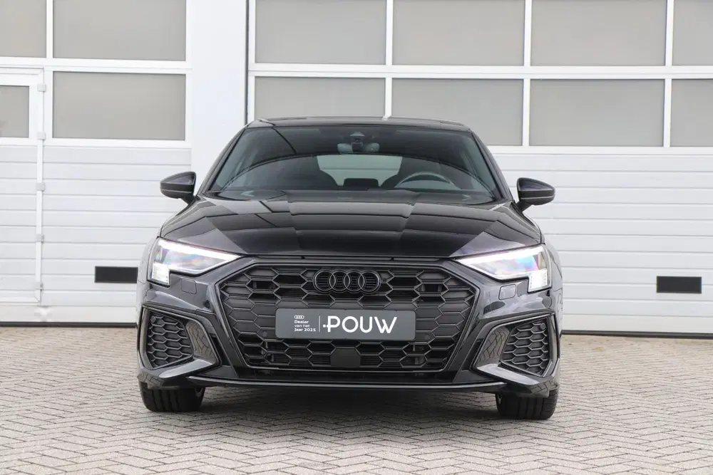 Audi A3 45 TFSIe 245pk S edition Competition uit 2023, foto 10