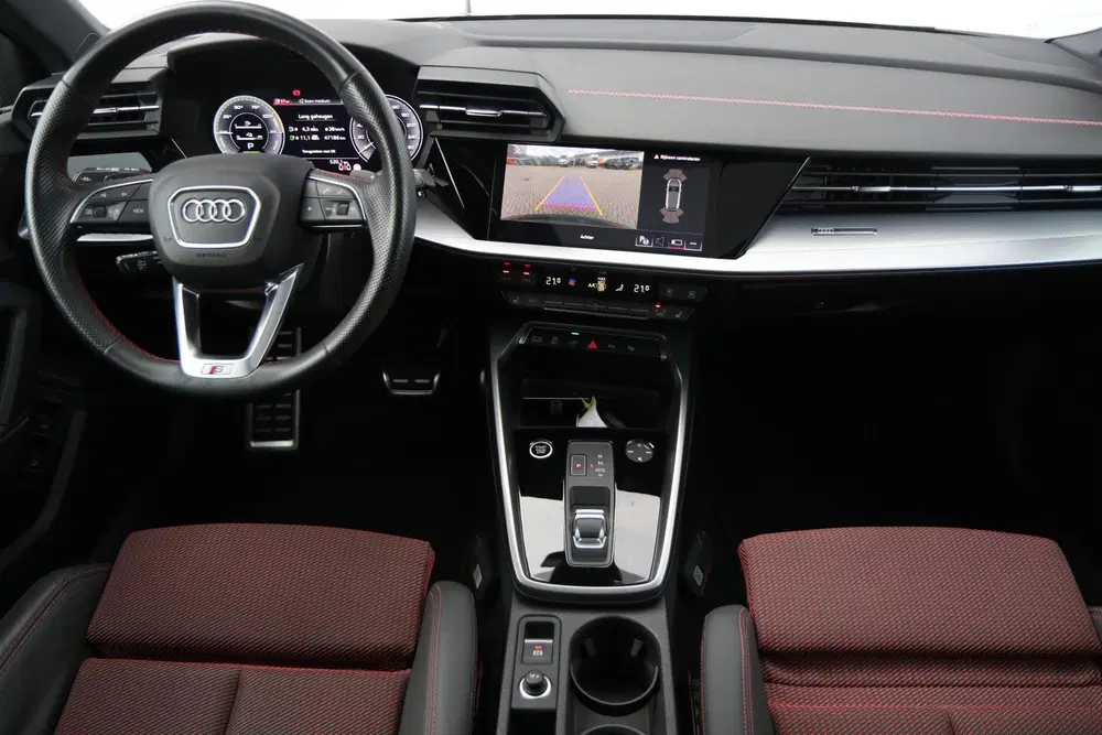 Audi A3 45 TFSIe 245pk S edition Competition uit 2023, foto 4