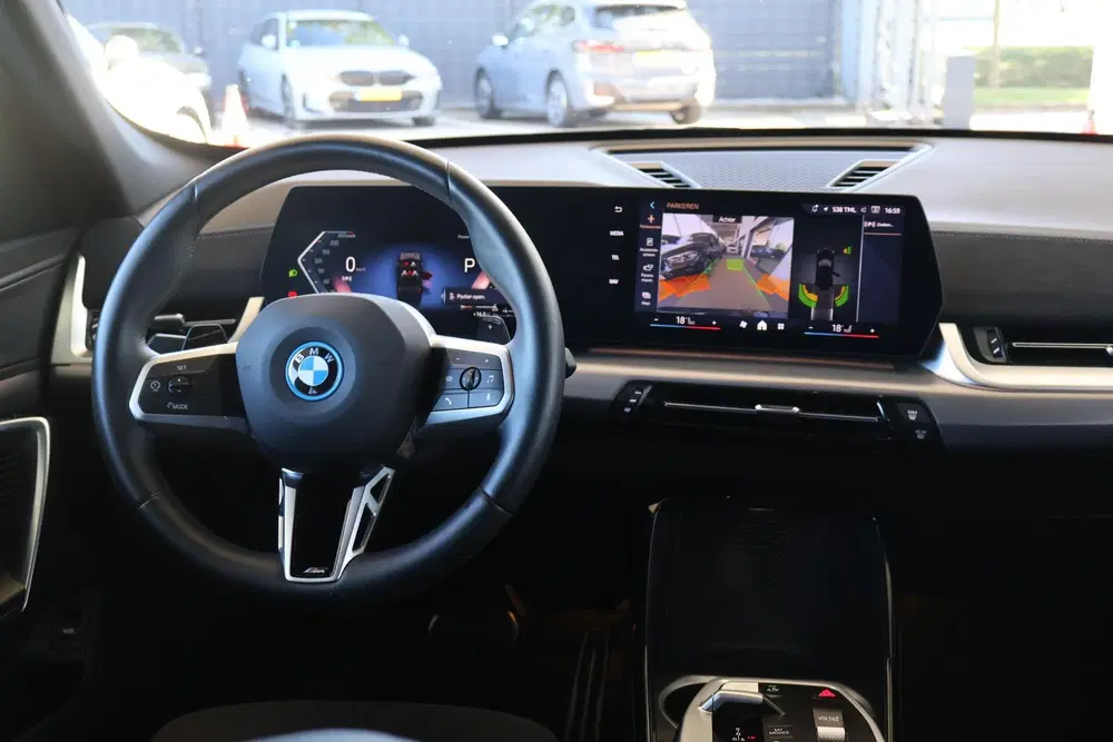 BMW X1 xDrive25e uit 2025, foto 11