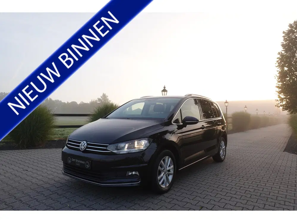Volkswagen Touran 1.5 TSI Highline 7p uit 2019