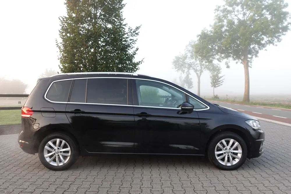 Volkswagen Touran 1.5 TSI Highline 7p uit 2019, foto 4