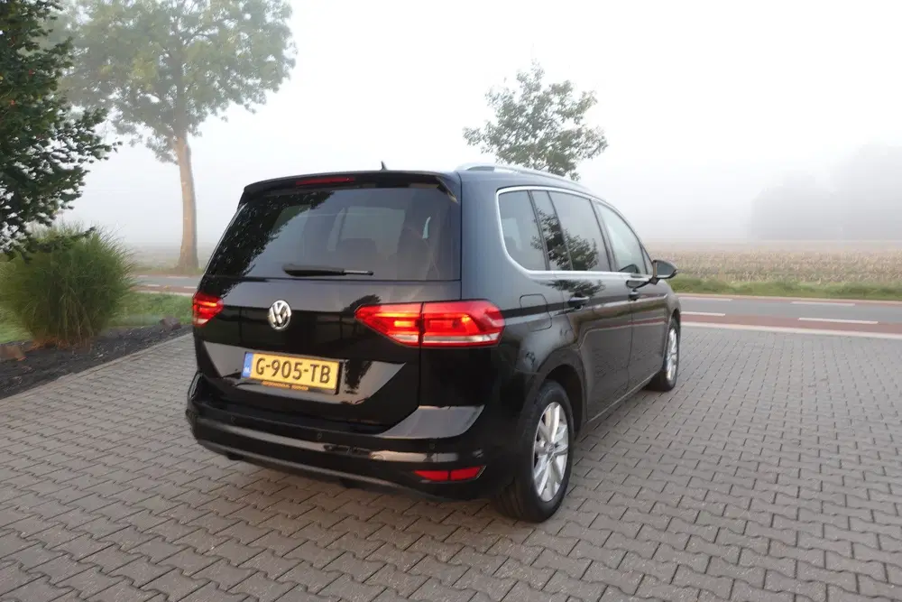 Volkswagen Touran 1.5 TSI Highline 7p uit 2019, foto 5