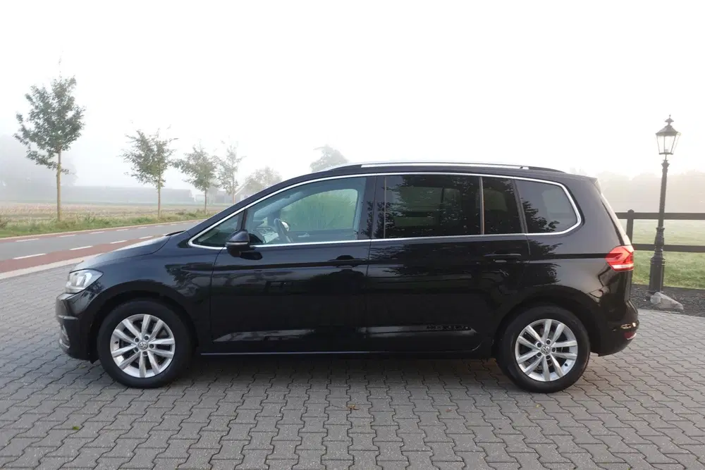 Volkswagen Touran 1.5 TSI Highline 7p uit 2019, foto 8