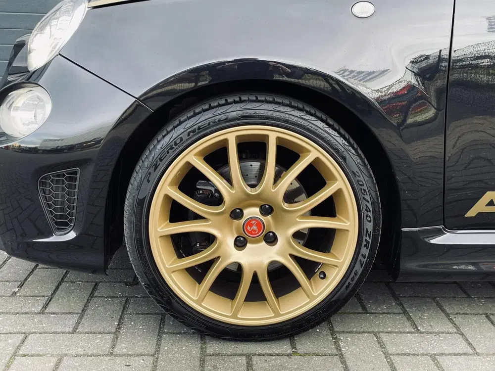 Abarth 595 1.4 T-JET SCORPIONEORO uit 2021, foto 10