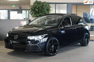 Volkswagen Golf 8 1.5 eTSI DSG Pano Trek Navi Led Pdc Cam uit 2020