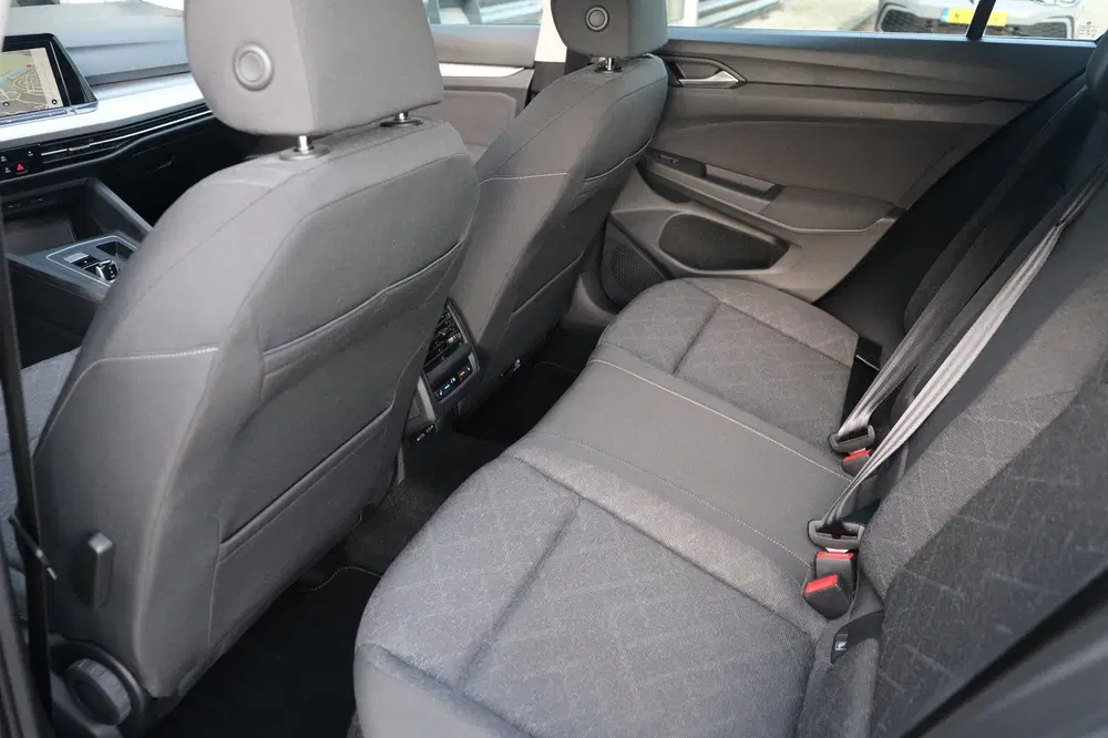 Volkswagen Golf 8 1.5 eTSI DSG Pano Trek Navi Led Pdc Cam uit 2020, foto 10