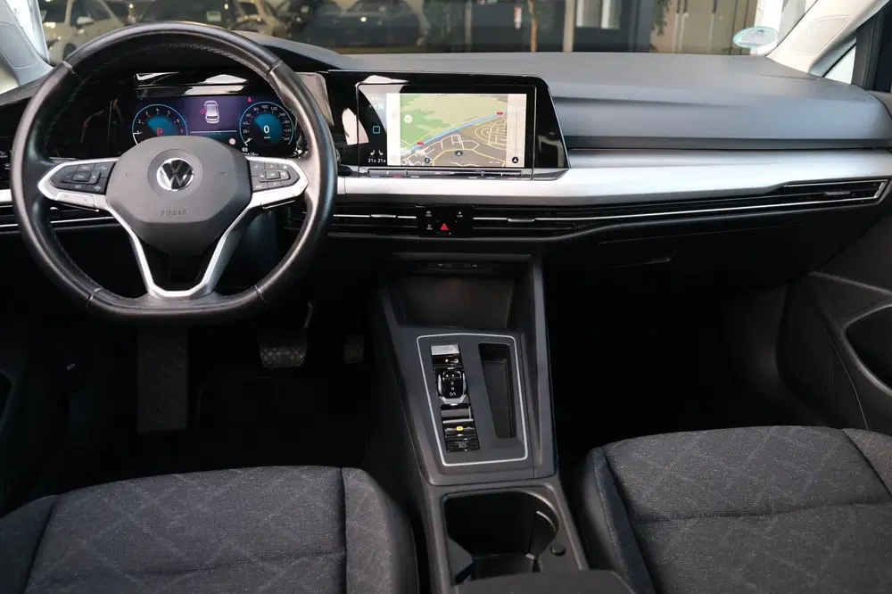Volkswagen Golf 8 1.5 eTSI DSG Pano Trek Navi Led Pdc Cam uit 2020, foto 11