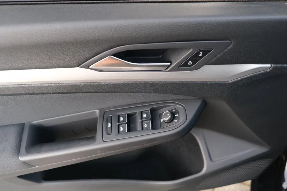 Volkswagen Golf 8 1.5 eTSI DSG Pano Trek Navi Led Pdc Cam uit 2020, foto 13