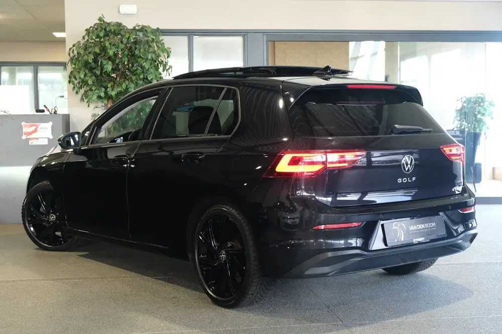 Volkswagen Golf 8 1.5 eTSI DSG Pano Trek Navi Led Pdc Cam uit 2020, foto 8