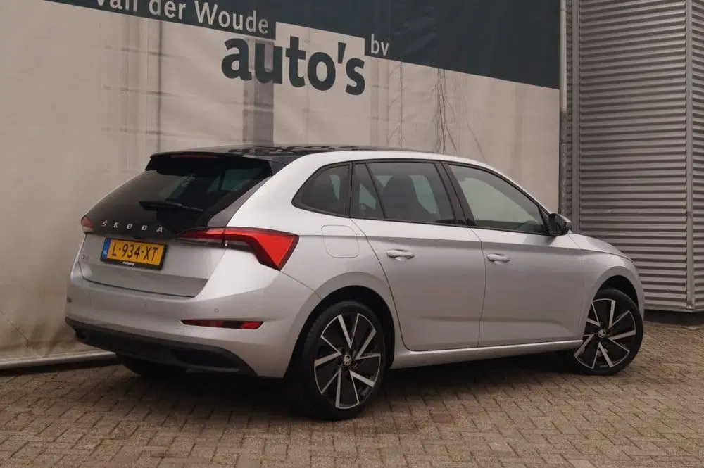 Skoda Scala 1.5 TSI 150pk DSG Sport Business -PANO-NAV uit 2021, foto 4