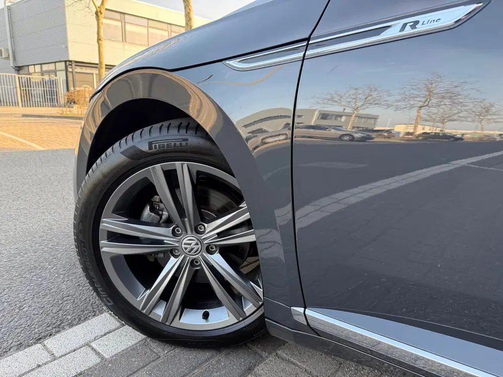 Volkswagen Arteon 2.0 TSI R-Line LED uit 2020, foto 14