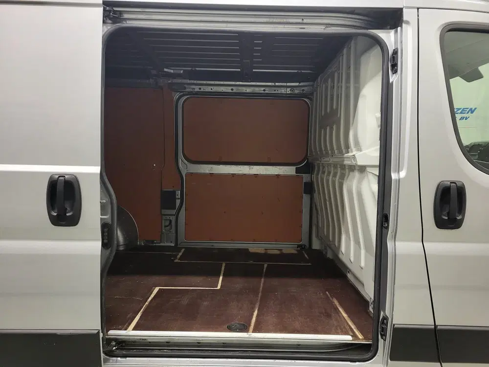 Peugeot Boxer 2.2BlueHDi 140pk L2 uit 2020, foto 8