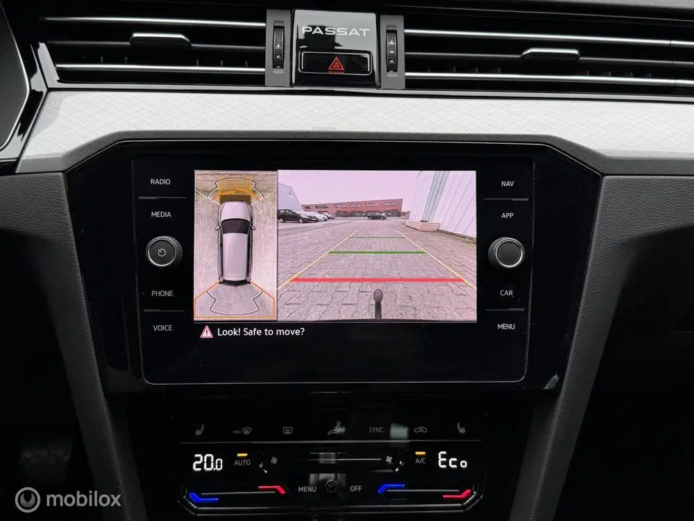 Volkswagen Passat 1.4 TSI PHEV GTE uit 2020, foto 11