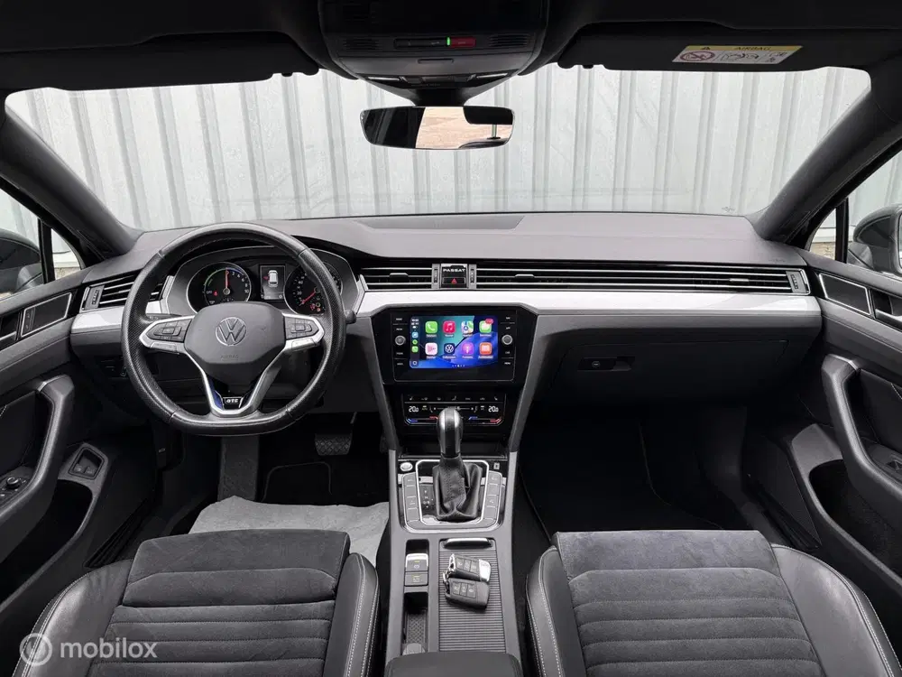 Volkswagen Passat 1.4 TSI PHEV GTE uit 2020, foto 3