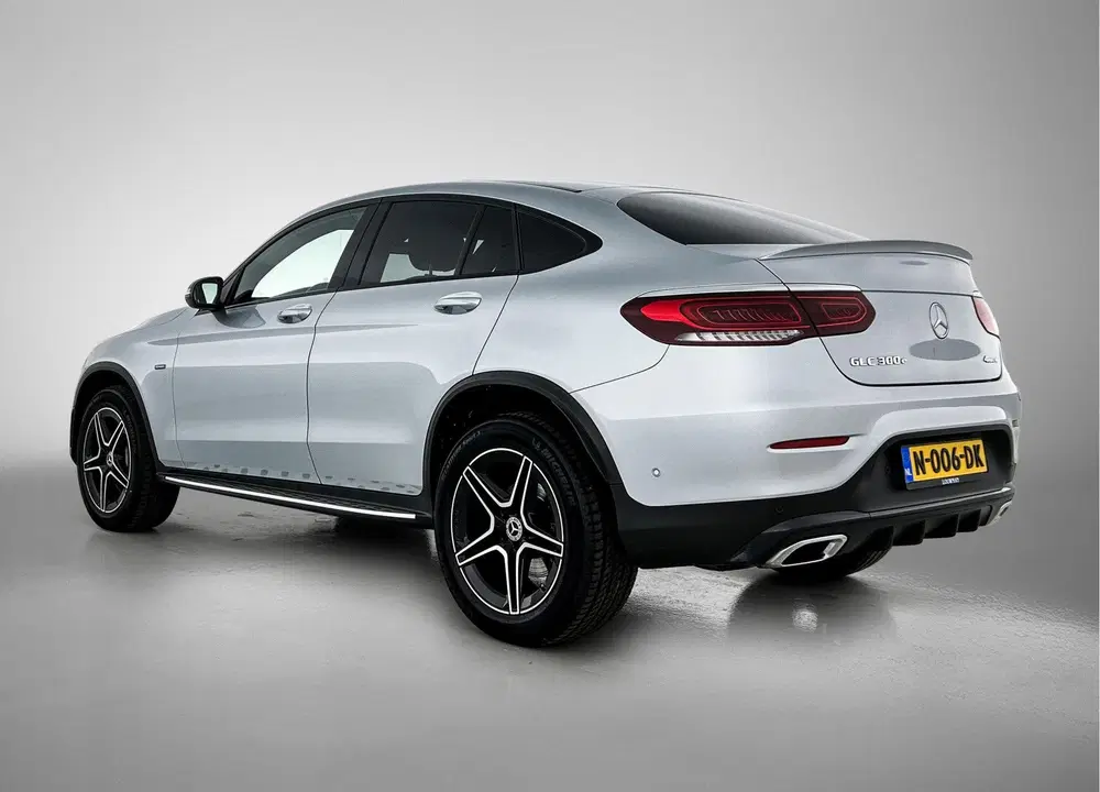 Mercedes-Benz GLC GLC Coupé 300 e 4MATIC AMG Nightpakket uit 2021, foto 14