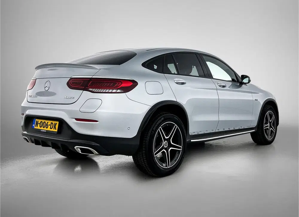 Mercedes-Benz GLC GLC Coupé 300 e 4MATIC AMG Nightpakket uit 2021, foto 2
