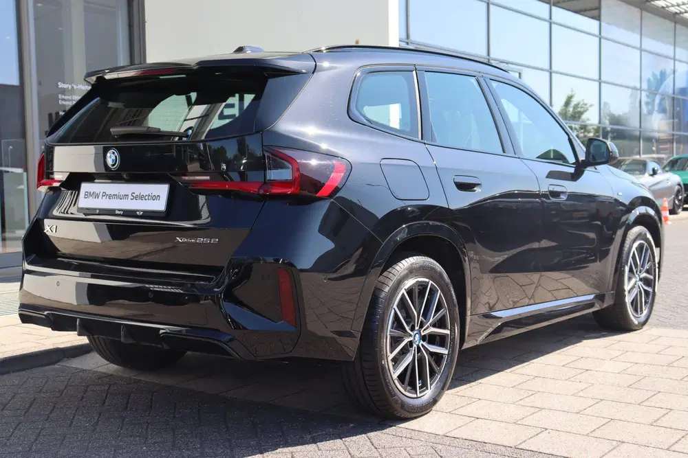 BMW X1 xDrive25e M Sport Automaat uit 2025, foto 8