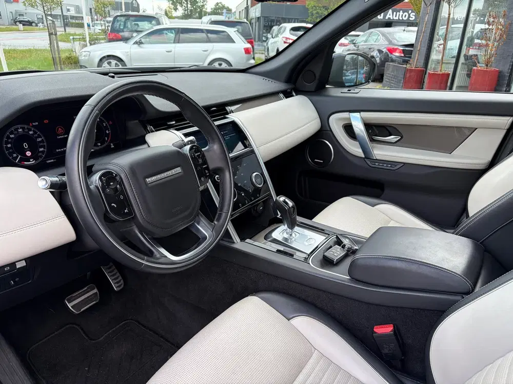 Land Rover Discovery Sport P300e 1.5 R-Dynamic HSE uit 2020, foto 7