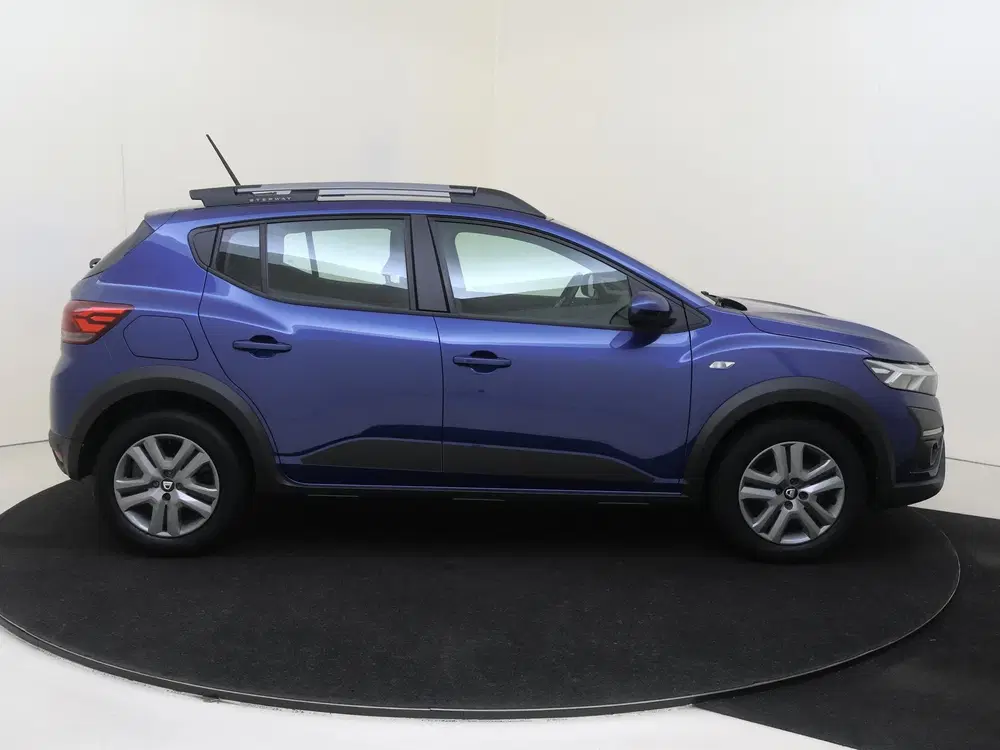 Dacia Sandero 1.0 TCe 100 Bi-Fuel Essential Navigati uit 2021, foto 9