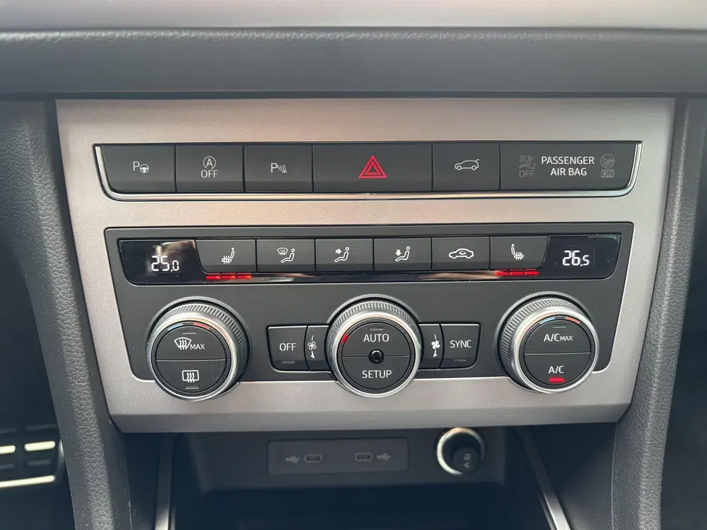 SEAT Ateca 1.5 TSI FR Business Intense uit 2026, foto 14