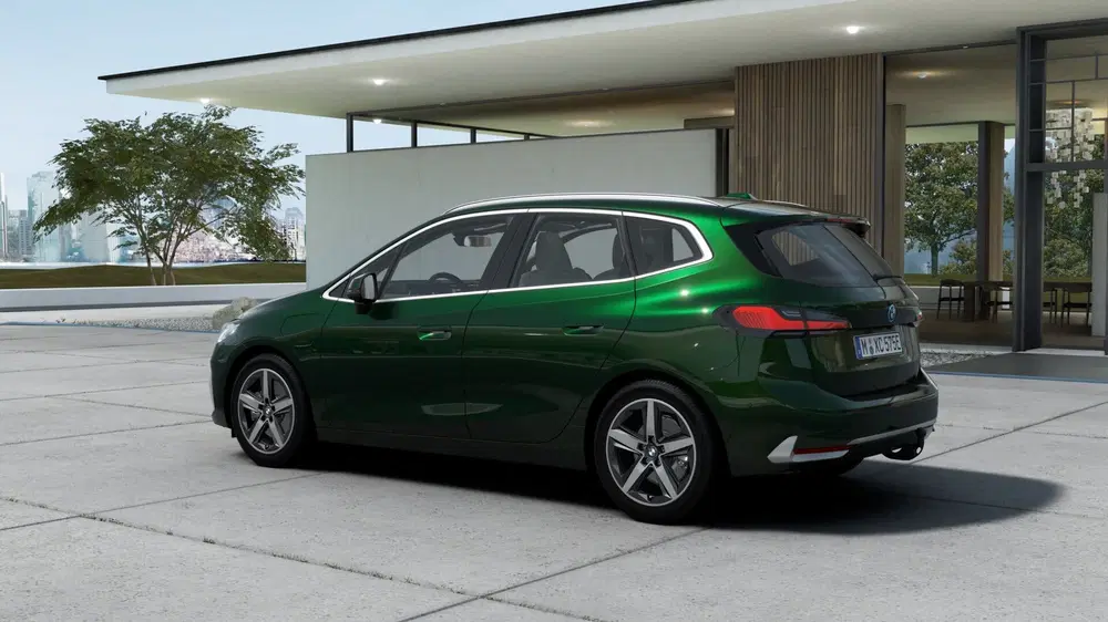 BMW 2-serie Active Tourer 225e xDrive Automaat uit 2026, foto 2