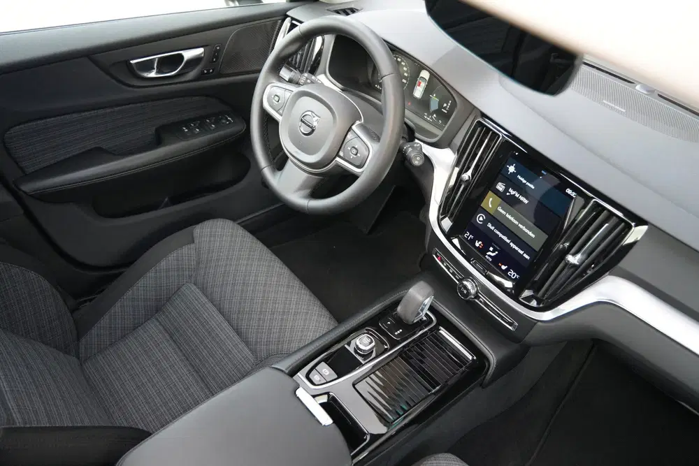 Volvo V60 2.0 T6 Recharge AWD Inscription Expression uit 2021, foto 2
