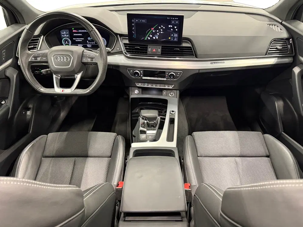 Audi Q5 55 TFSI e S-Line Competition I Panoramadak uit 2023, foto 6