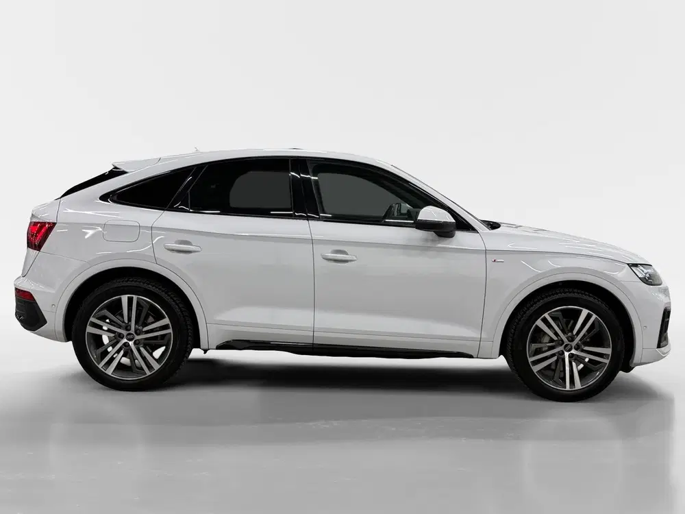 Audi Q5 55 TFSI e S-Line Competition I Panoramadak uit 2023, foto 7