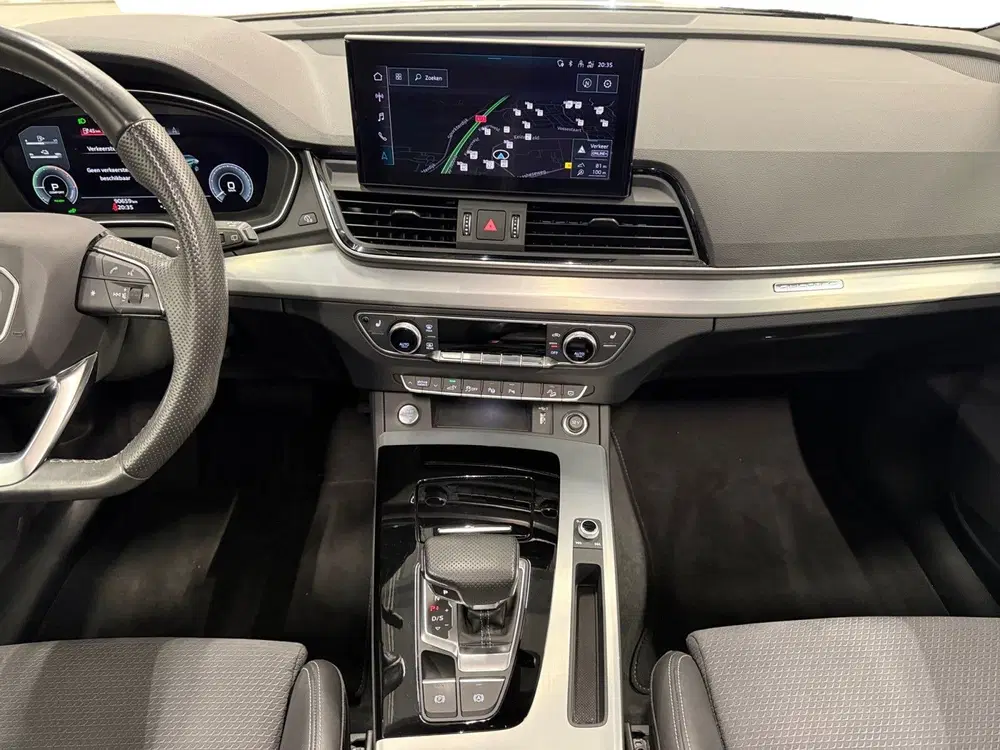 Audi Q5 55 TFSI e S-Line Competition I Panoramadak uit 2023, foto 8